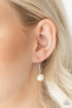 Load image into Gallery viewer, Royal Romance - White